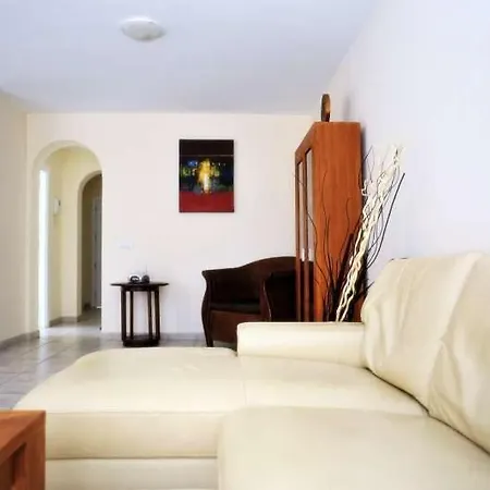 Apartment Playa Blanca Sleeps 6 Pool Air Con Wifi
