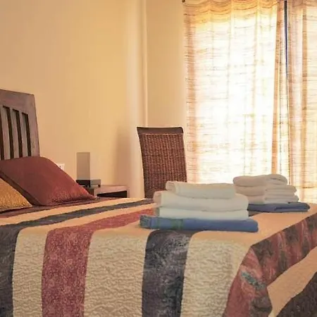Playa Blanca Sleeps 6 Pool Air Con Wifi Apartment